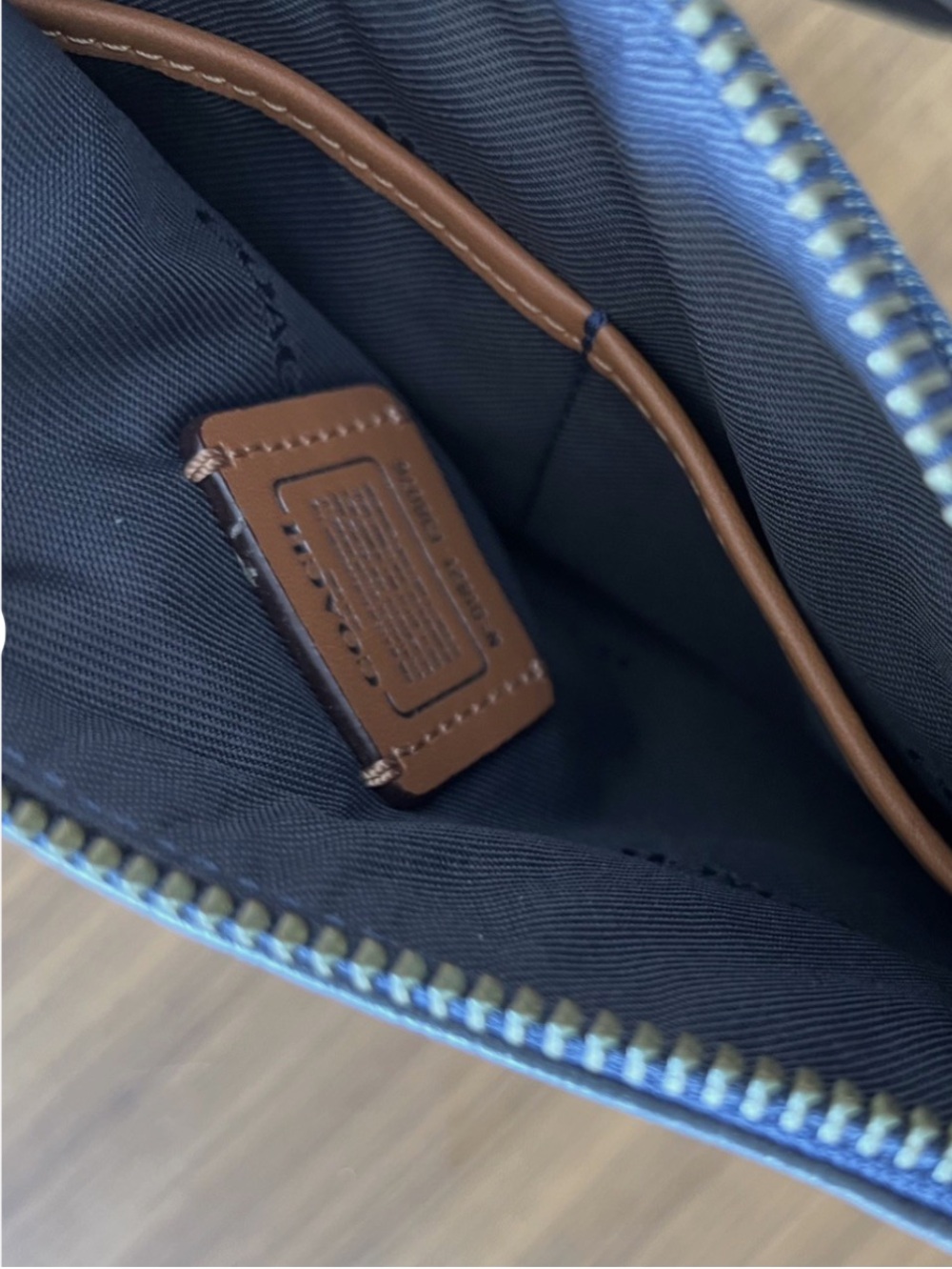 NWOT Coach Swagger Denim Crossbody Messenger Bag in Blue with Black Trim - Picture 3 of 8